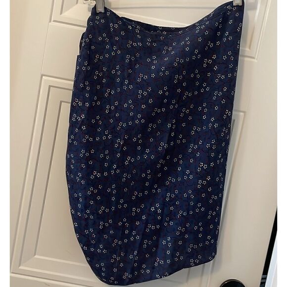 Veronica Beard Zipper Skirt in Navy Print - Picture 4 of 5